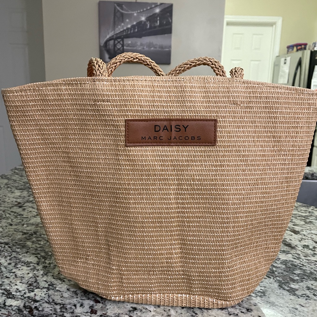 Marc Jacob&acirc;s Daisy Tote